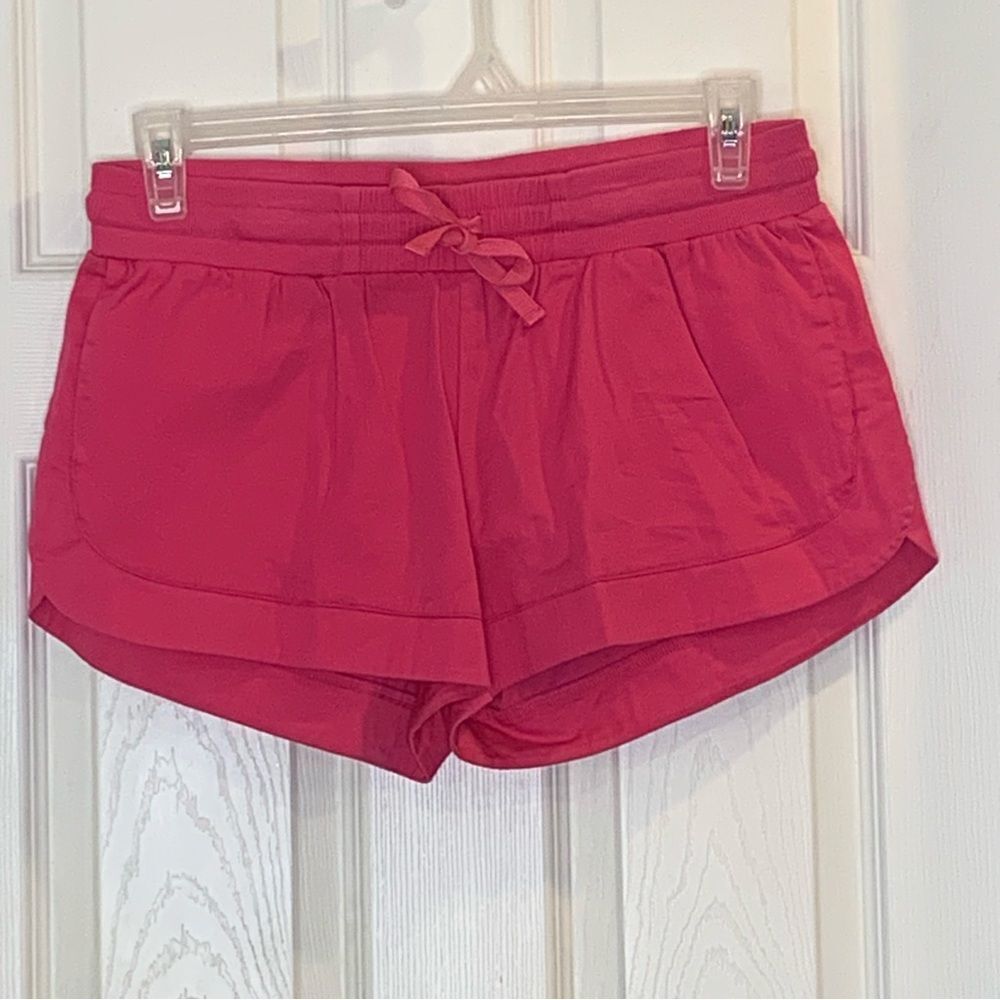 Lorna Jane Natalie Casual Short Neon Pink Size Small